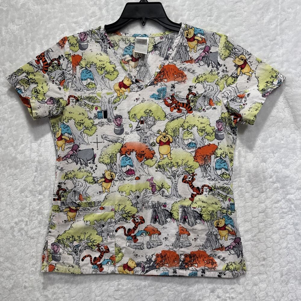 Disney Winnie the Pooh & Friends Scrub Uniform Women’s Size S Multicolor Work